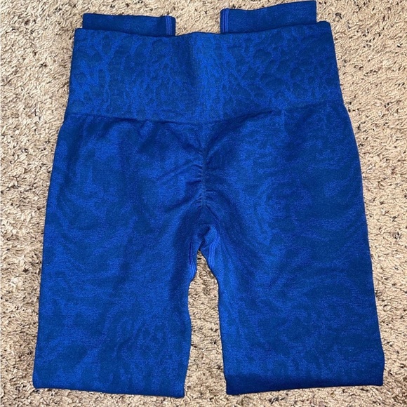 Amazon Workout Set - Picture 9 of 11